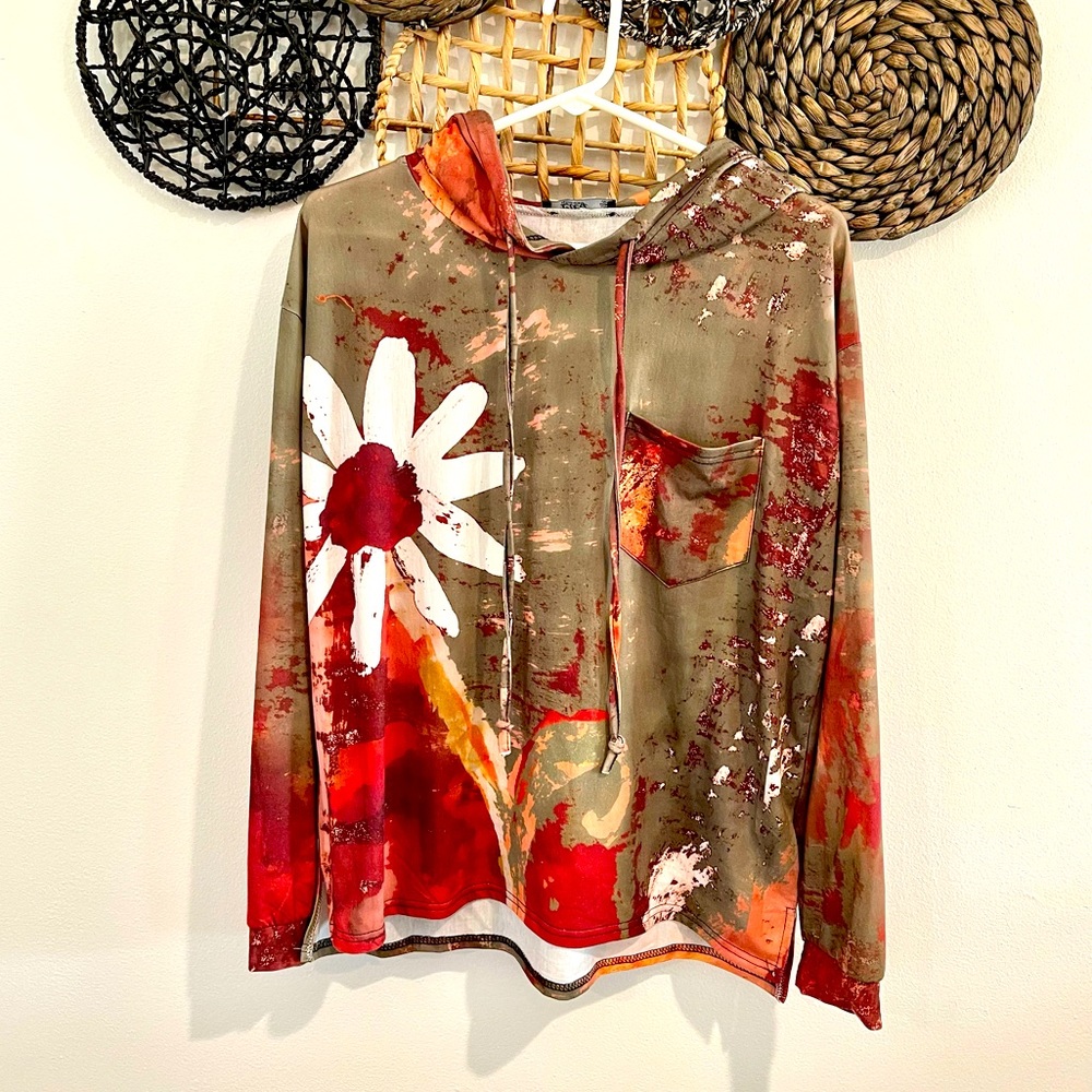 Boutique - Long Sleeve Hooded Shirt